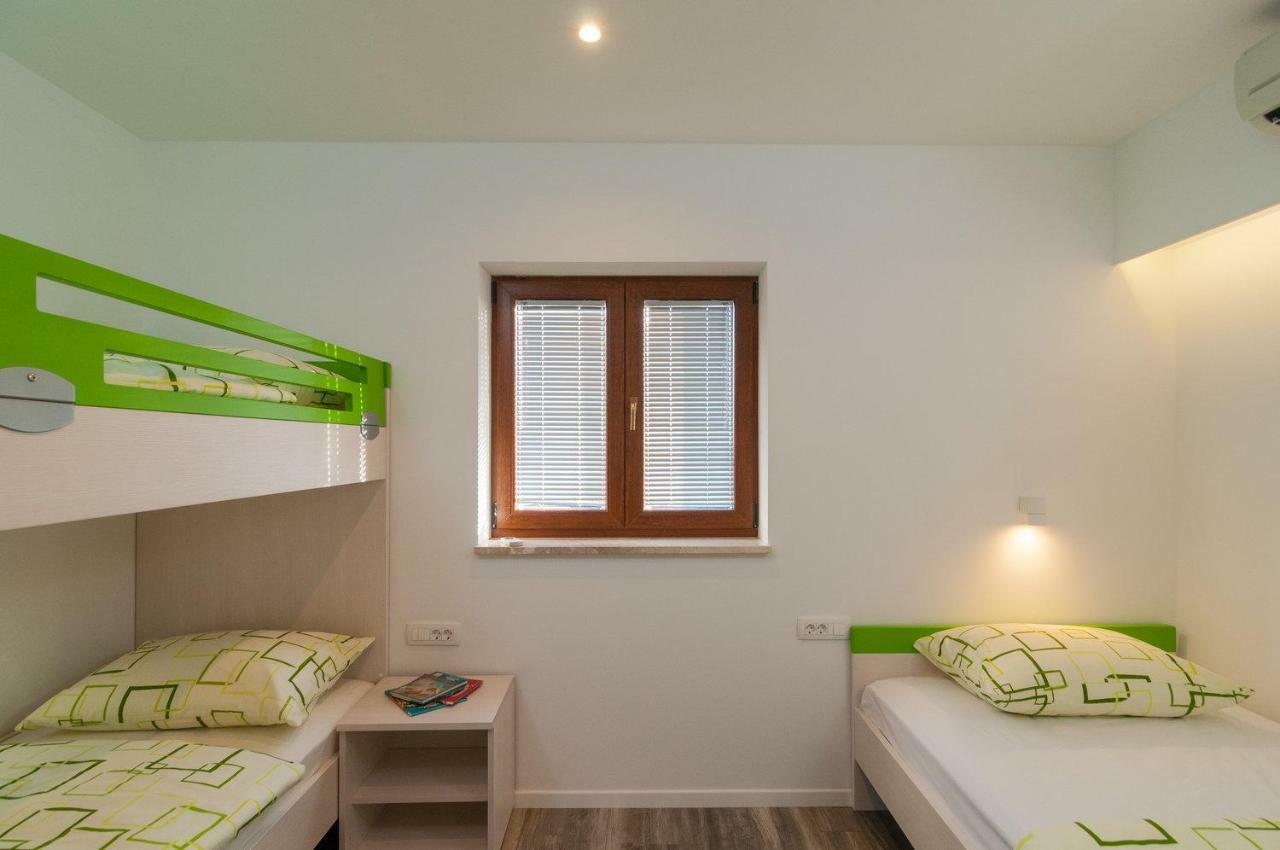 Beautiful Apartment With Private Pool Trogir Exterior photo