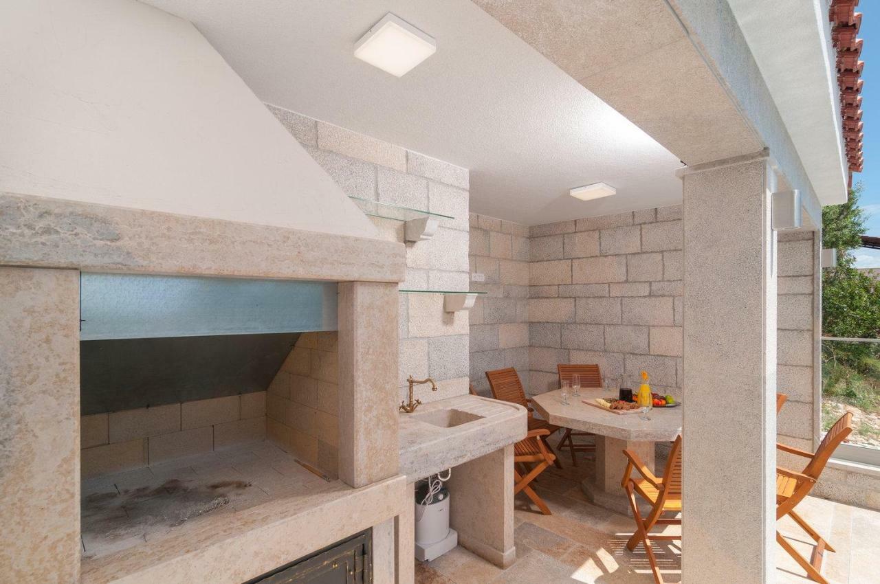 Beautiful Apartment With Private Pool Trogir Exterior photo