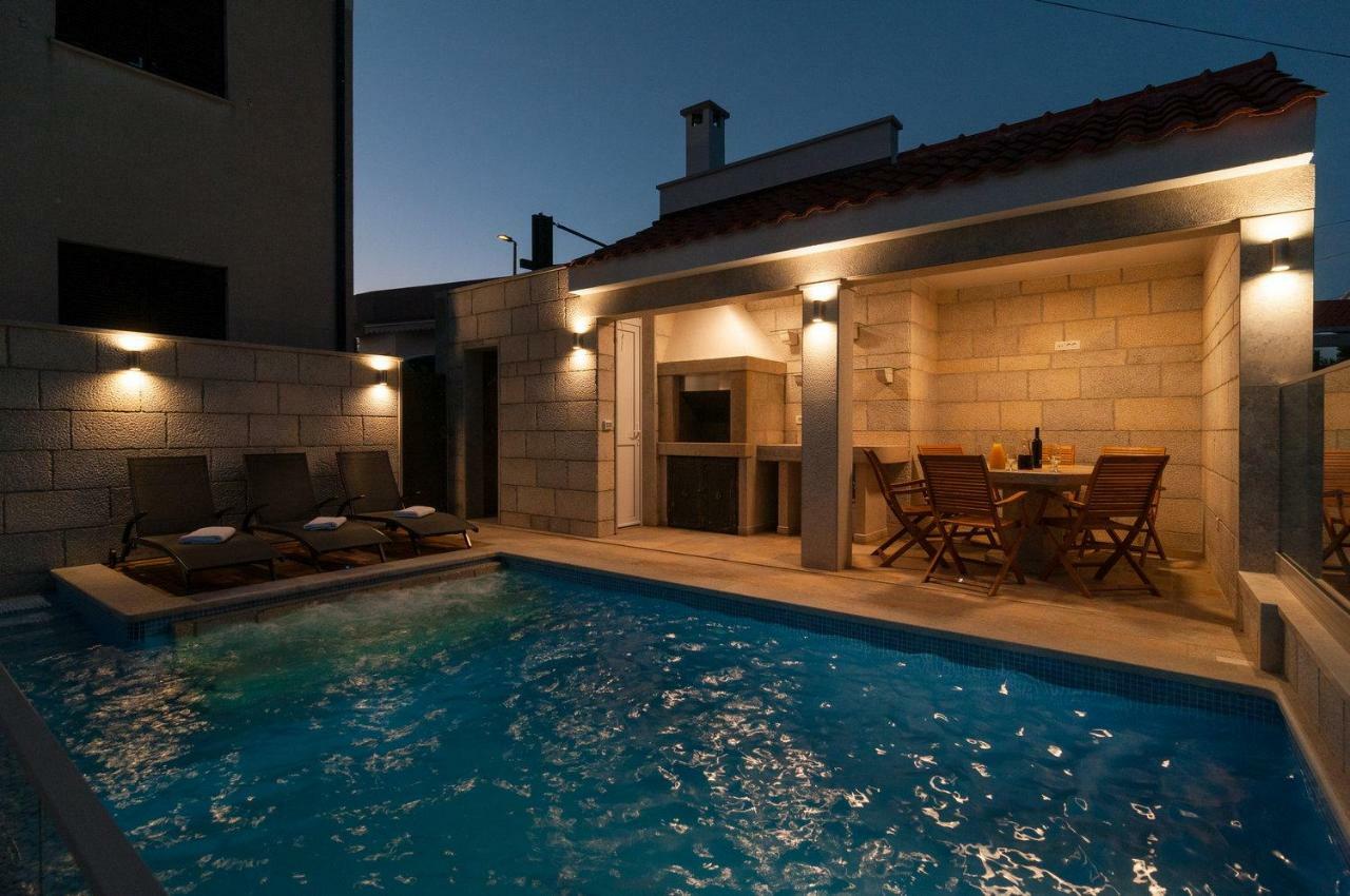 Beautiful Apartment With Private Pool Trogir Exterior photo